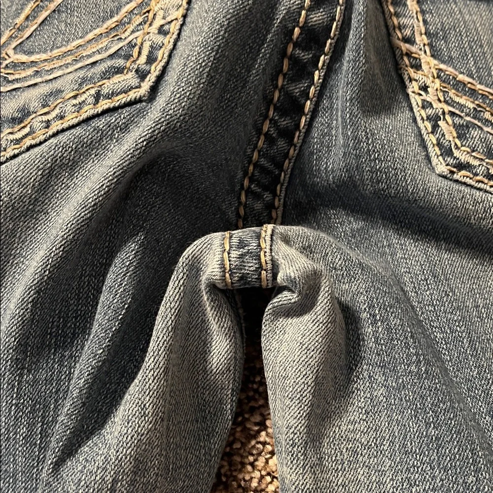 2/$12 Silver Suki Bootcut Jeans - Picture 15 of 16